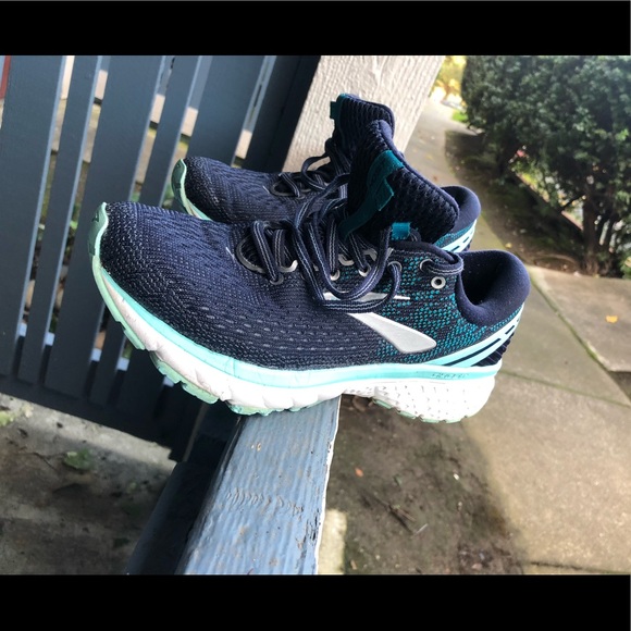 do brooks come in wide